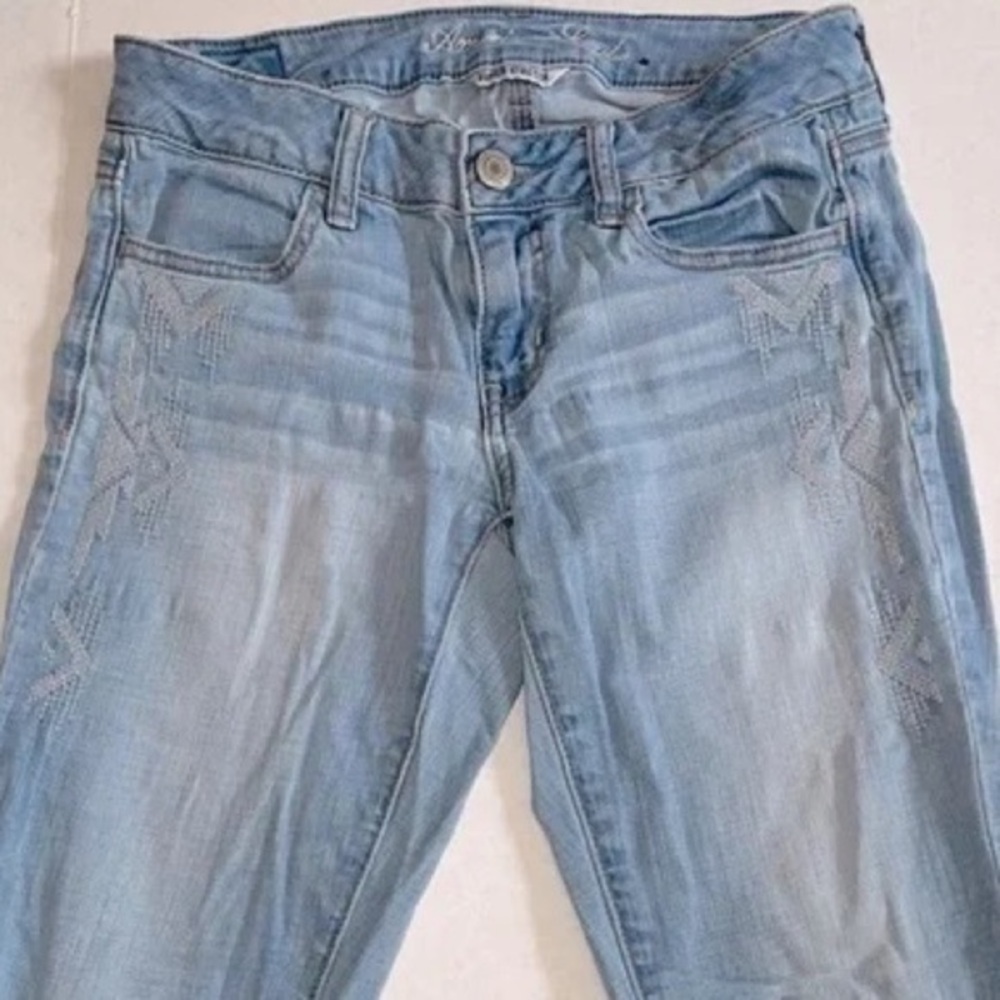 🔴Euc AMERICAN EAGLE Aztec print jeans size 4 jeggings